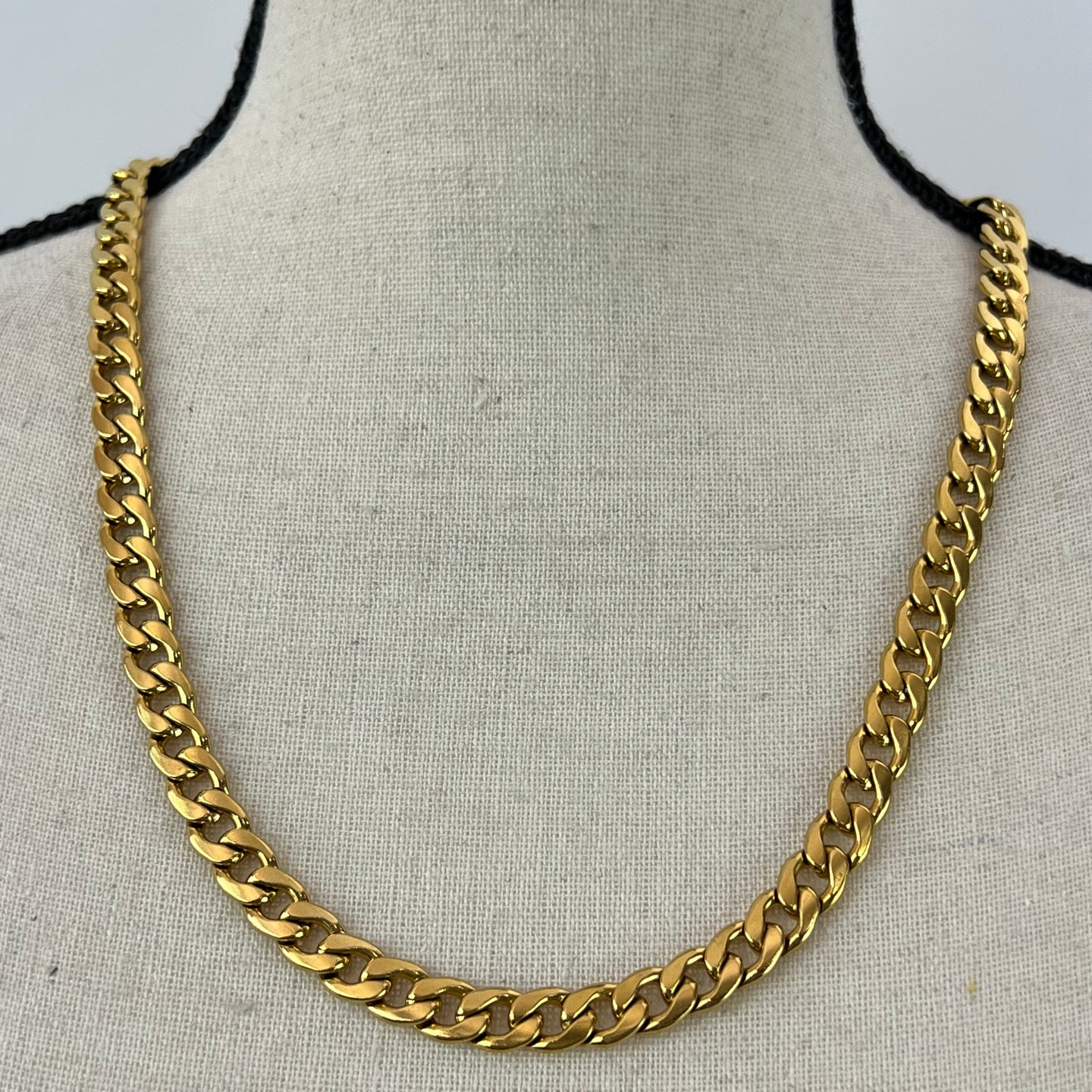 Cuban Link Gold Chain Necklace 23