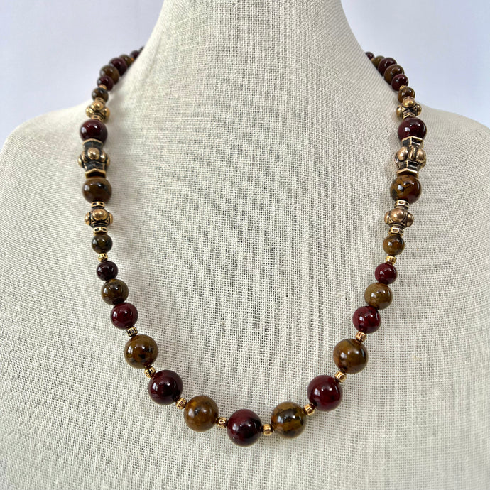 Vintage Polished Stone Bead Necklace 24