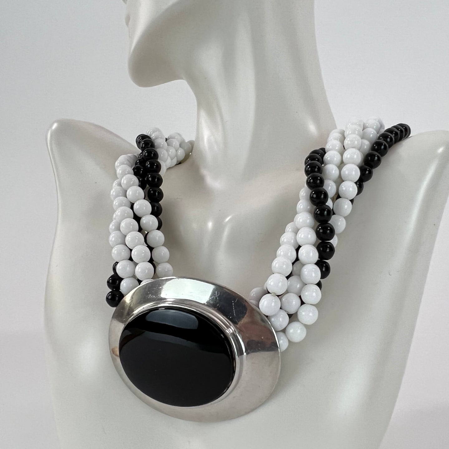 80s Ben Amun Black Onyx Silver Pendant Collar Necklace