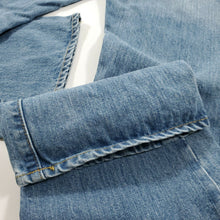 Load image into Gallery viewer, Gap Easy Denim Jeans 100% Cotton  Medium Wash 32 x 32
